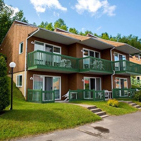 Chalets Condos Sur Le Fjord Л'Анс-Сен-Жан Экстерьер фото